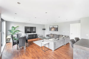 Photo 17- click for photo gallery